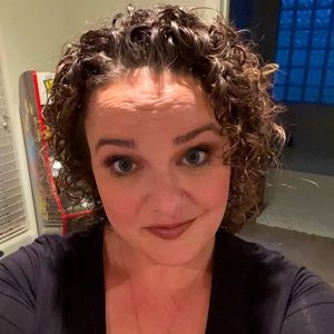 Meet your Posher, Kacie